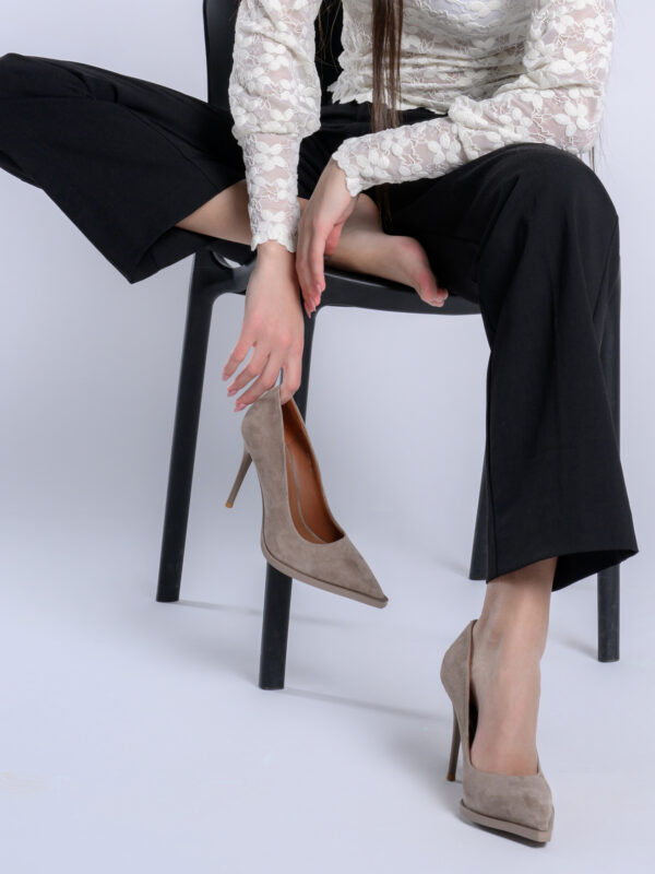 Stileto J046