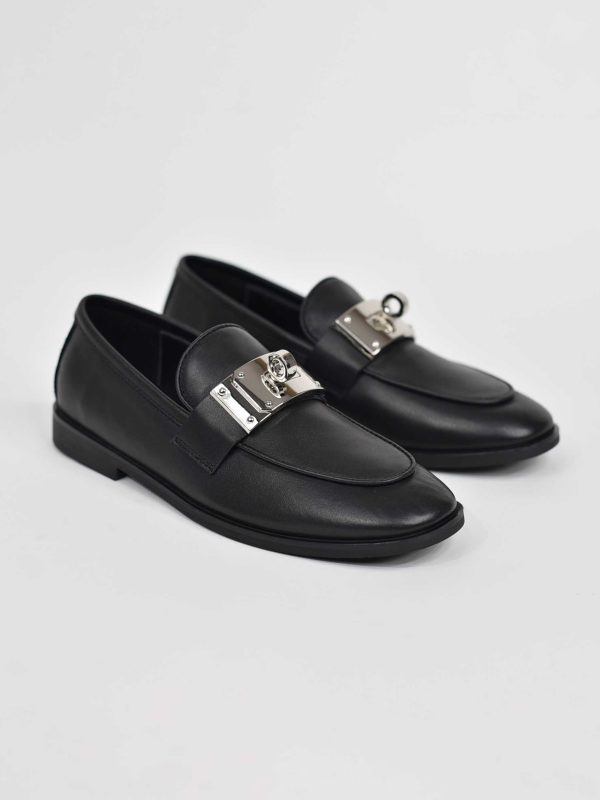 Loafer prej lëkure të zezë për femra J071