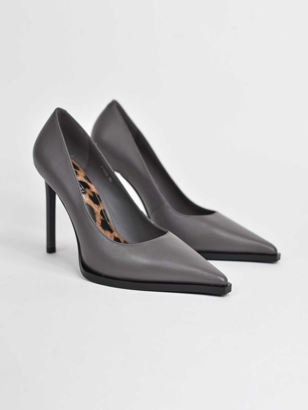 Stileto J028