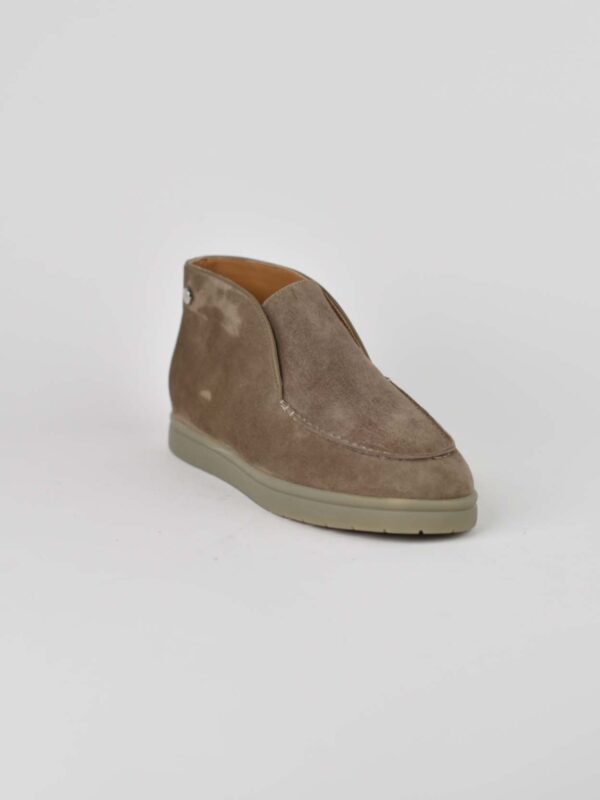 Brown Romano Classic Z-063-2