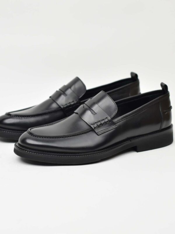 Penny Loafer-Black 265-04Z