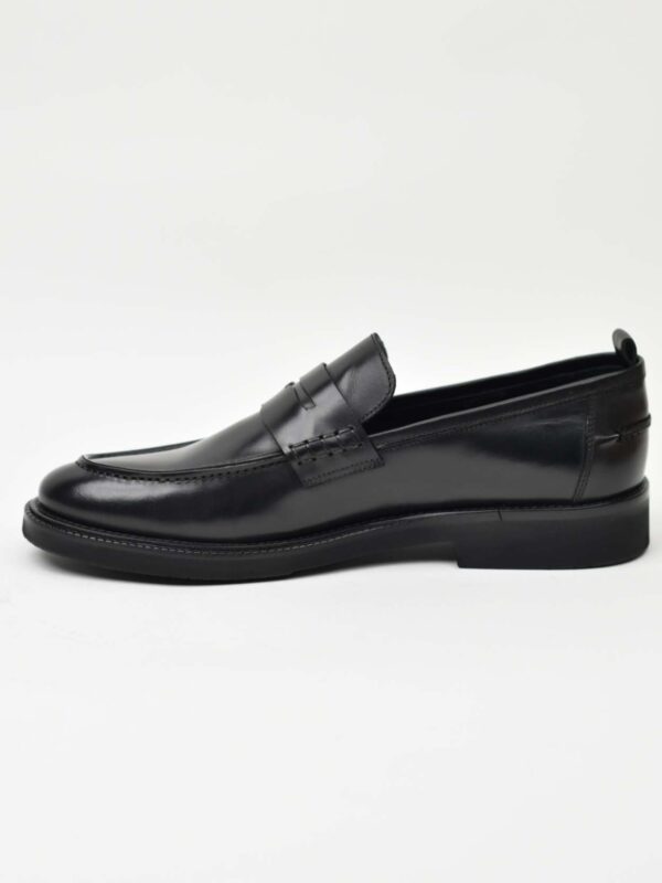 Penny Loafer-Black 265-04Z