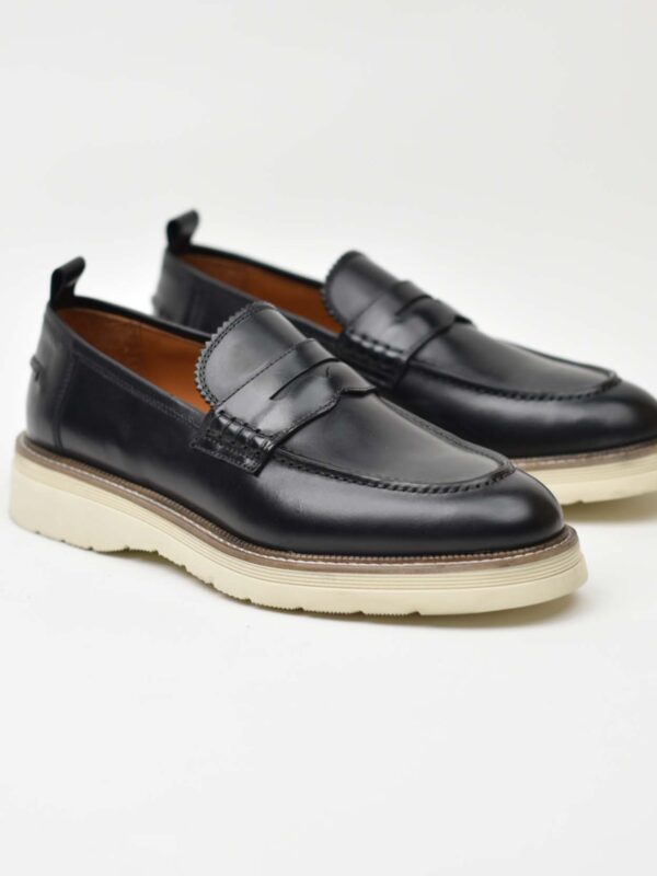 Penny Loafer-Cream Sole Black 266-07Z