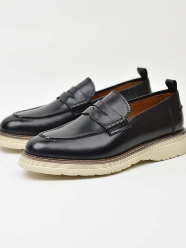 Penny Loafer-Cream Sole Black 266-07Z